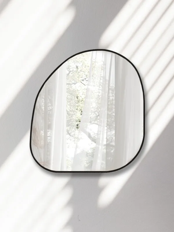 Зеркало навесное Z-14 74х79 см c черной рамкой